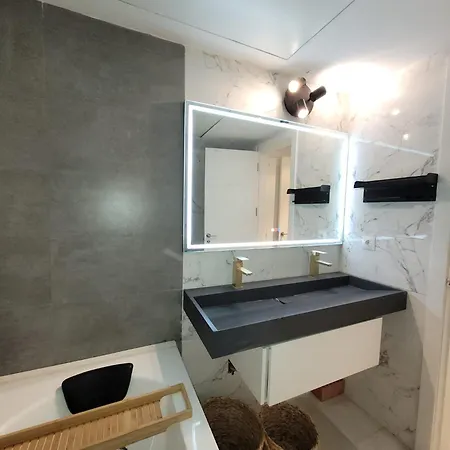 Oasis With 2 Bedrooms In Jardines Del Puerto Appartement Marbellac