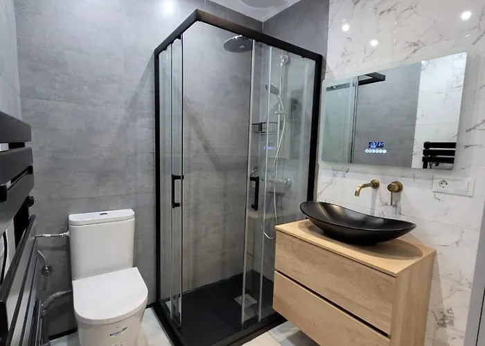 Oasis With 2 Bedrooms In Jardines Del Puerto * 马尔韦利亚
