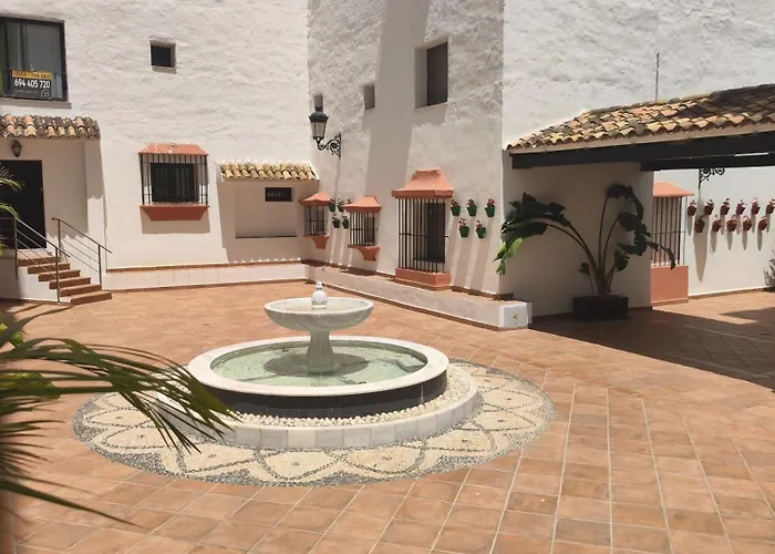 Oasis With 2 Bedrooms In Jardines Del Puerto Marbella