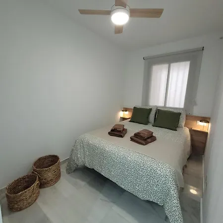 Oasis With 2 Bedrooms In Jardines Del Puerto Marbella