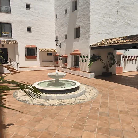Oasis With 2 Bedrooms In Jardines Del Puerto Marbella